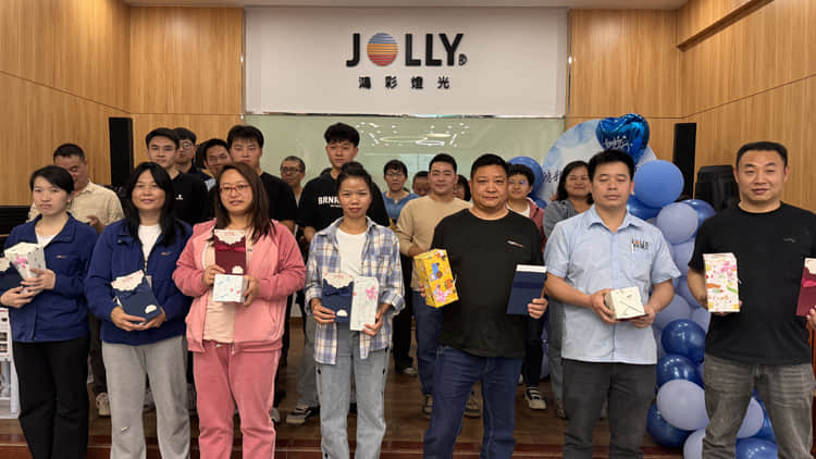 【鸿彩大家庭Q1集体生日会】暖心启程，共赴美好时光！