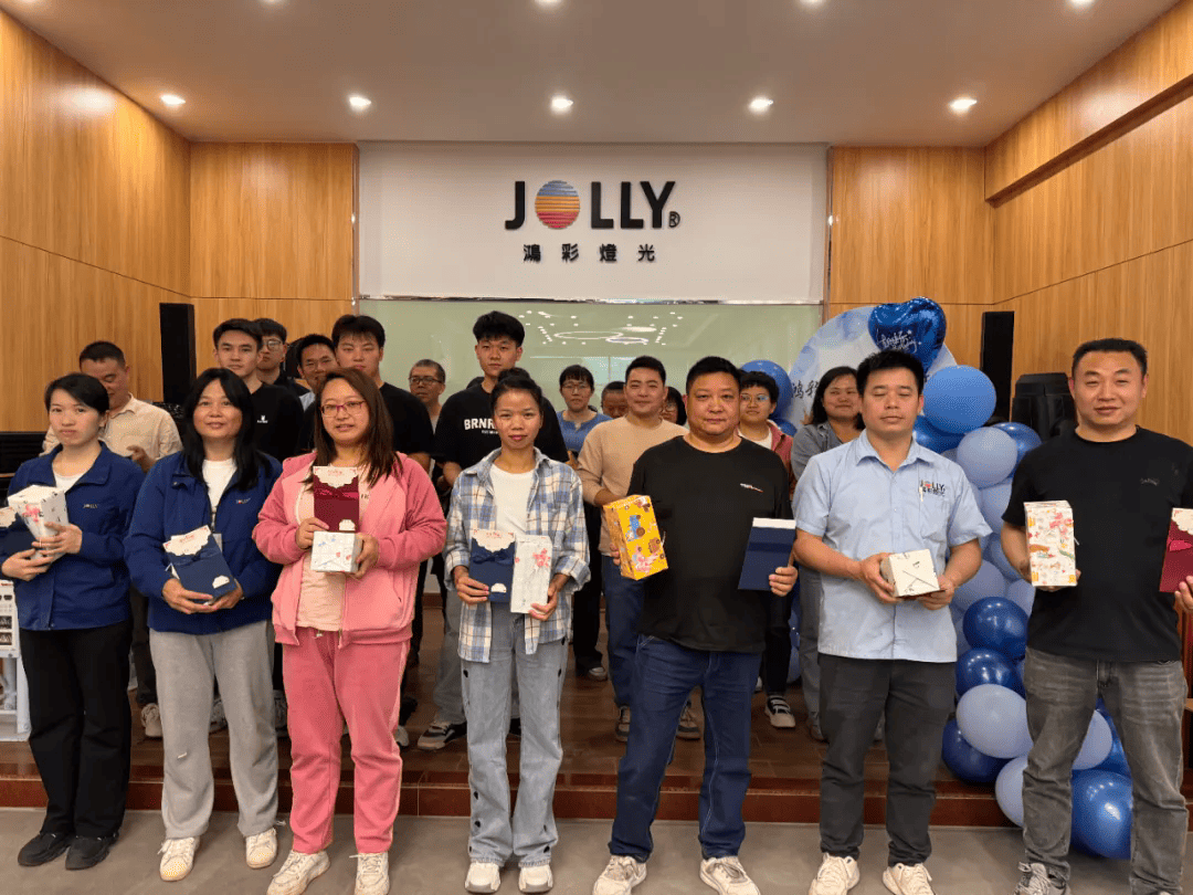【鸿彩大家庭Q1集体生日会】暖心启程，共赴美好时光！