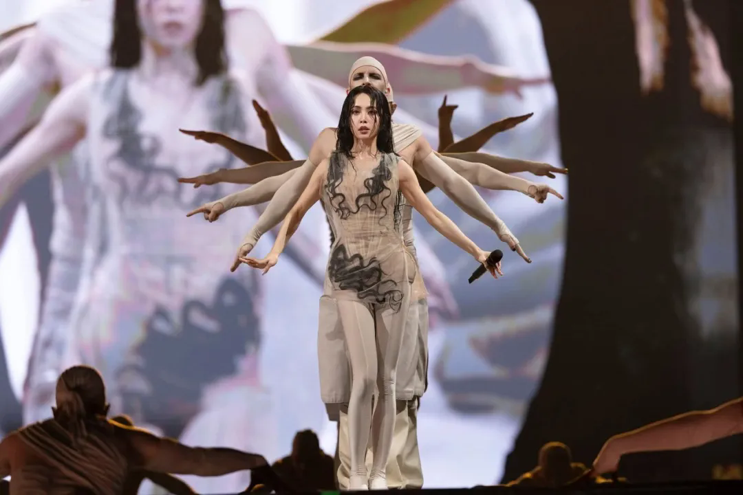 巨蟒出没！Jolin蔡依林化身“蛇姬”震撼登场