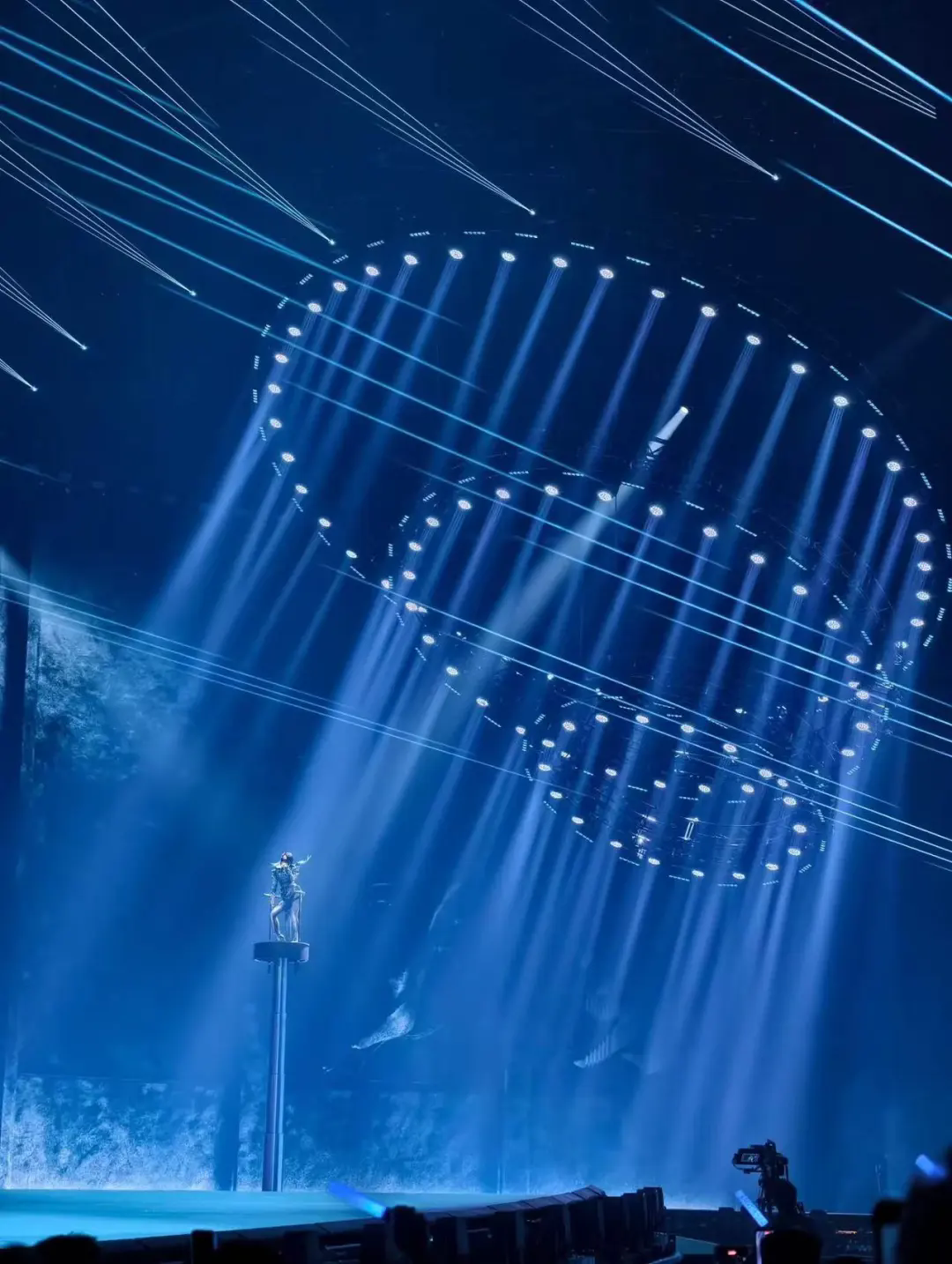 巨蟒出没！Jolin蔡依林化身“蛇姬”震撼登场