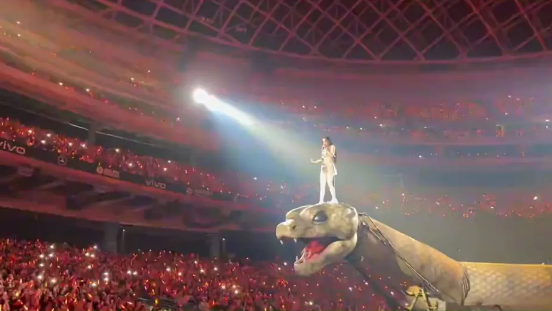 巨蟒出没！Jolin蔡依林化身“蛇姬”震撼登场