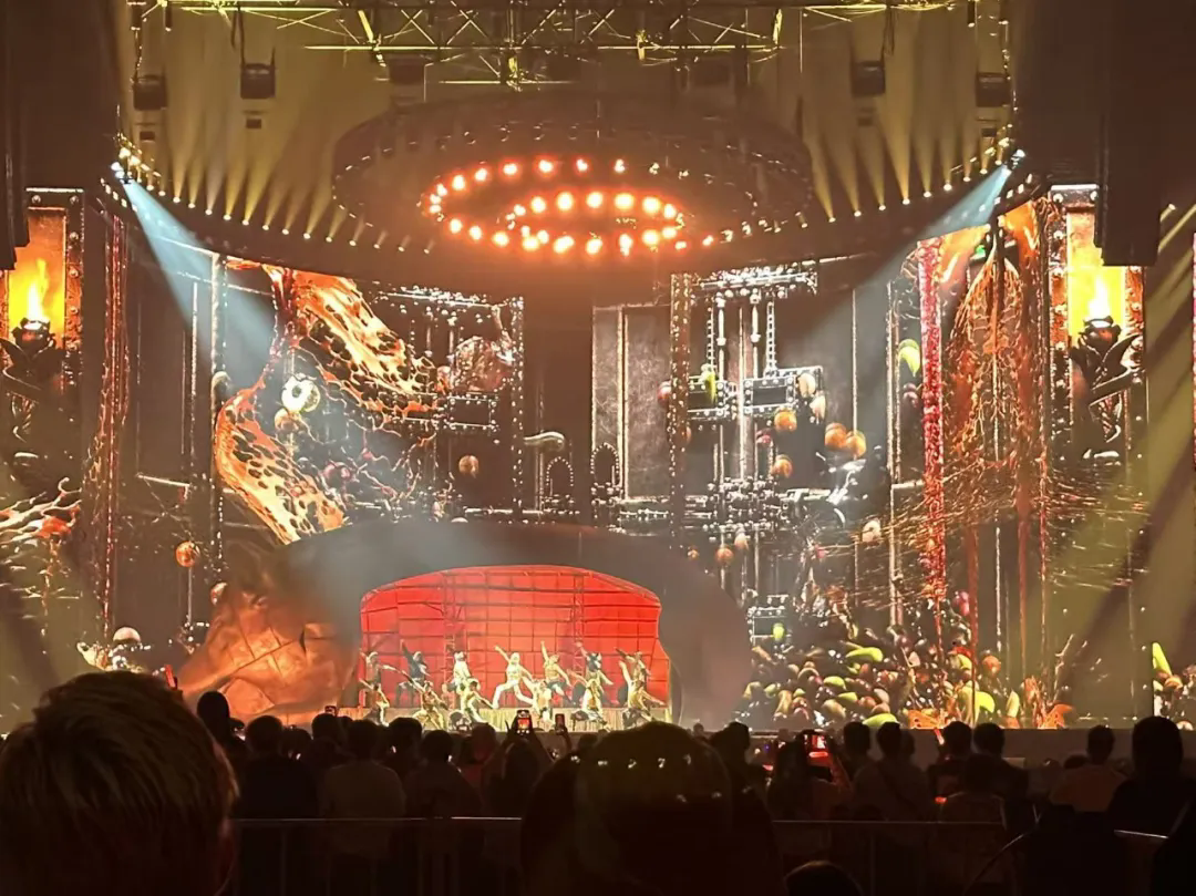 巨蟒出没！Jolin蔡依林化身“蛇姬”震撼登场