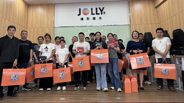 【鸿彩大家庭Q1集体生日会】春启新程，共赴生辰之约！