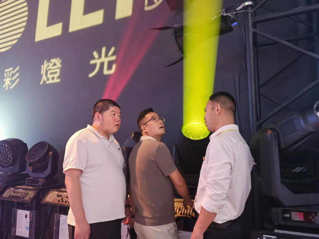 GET Show第二天，鸿彩灯光盛宴继续火热上演