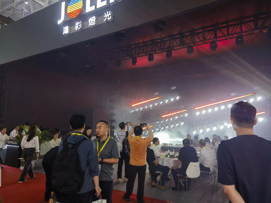 GET Show第二天，鸿彩灯光盛宴继续火热上演