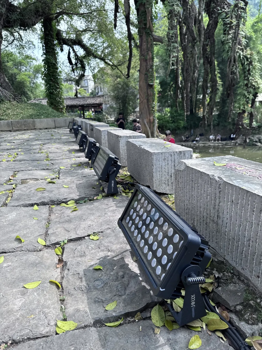 山水与光影共生,鸿彩灯光将点亮2026广西旅发大会 山水与光影共生,鸿彩灯光将点亮2026广西旅发大会